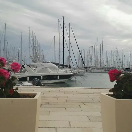 Apartamento Casa Vacanze L'ancora Your Amazing Holiday!